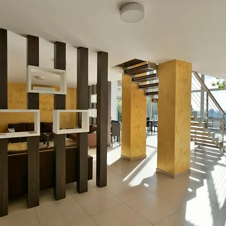River View 3*