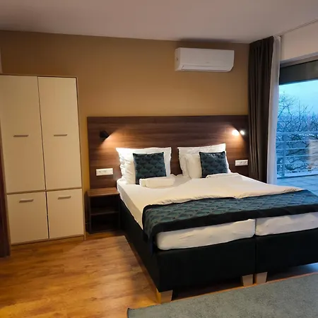 River View Отель 3*