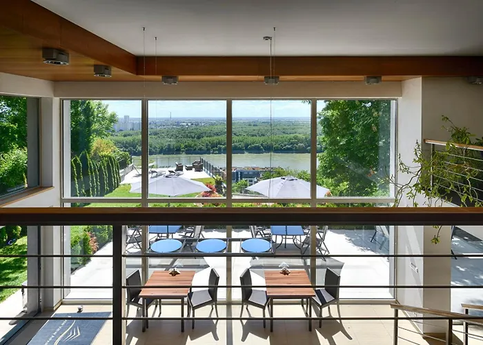 River View מלון ברטיסלאבה