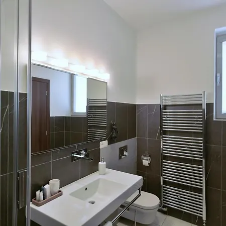 ホテル River View