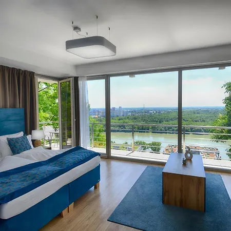 River View ホテル 3*